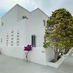 Dl Santorini Hotel 3*