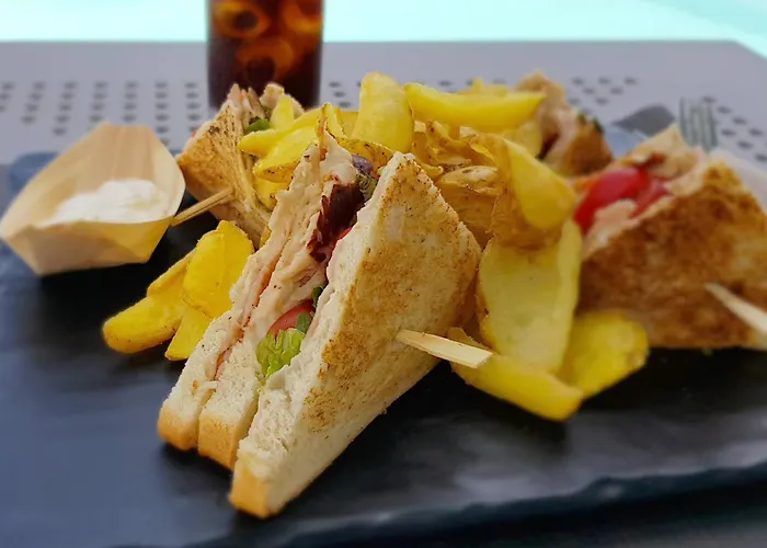 Dl Santorini ホテル モノリソス