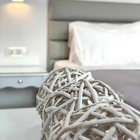 Hermoso Luxury Отель 3*