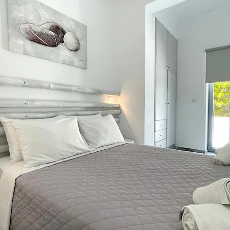 Hermoso Luxury Hotel