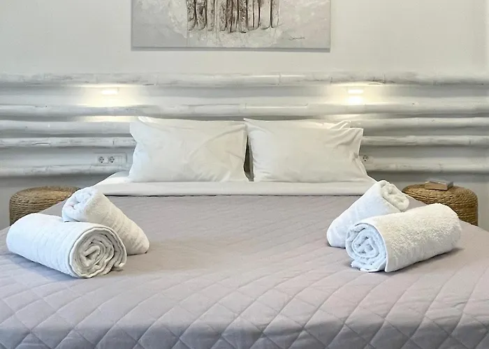 Dl Santorini Monolithos