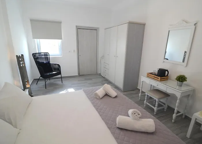 Ξενοδοχείο Dl Santorini 3*