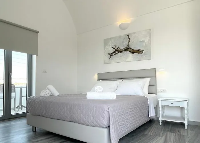 DL Santorini Hotel Monolithos