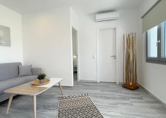 DL Santorini Monolithos